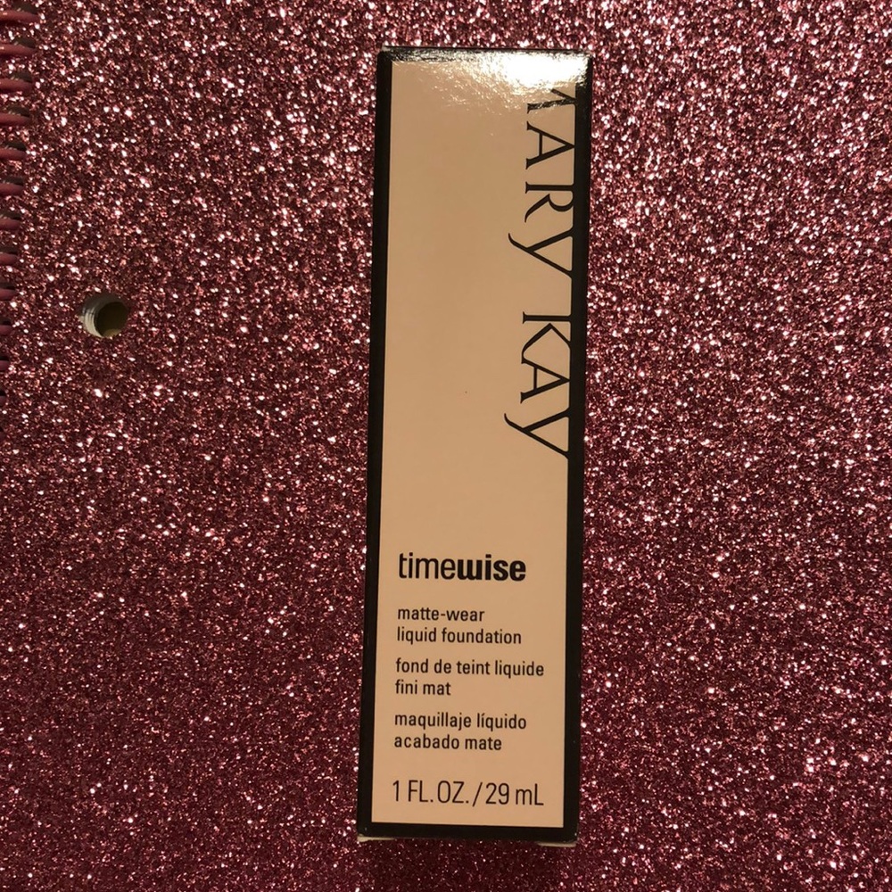 Timewise matte-wear foundation Beige 1 Mary Kay